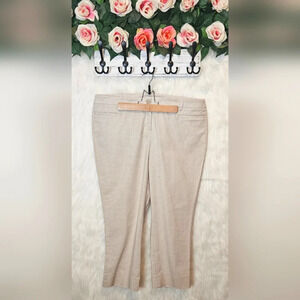 Dalia Patterned Stretch Capri Pants